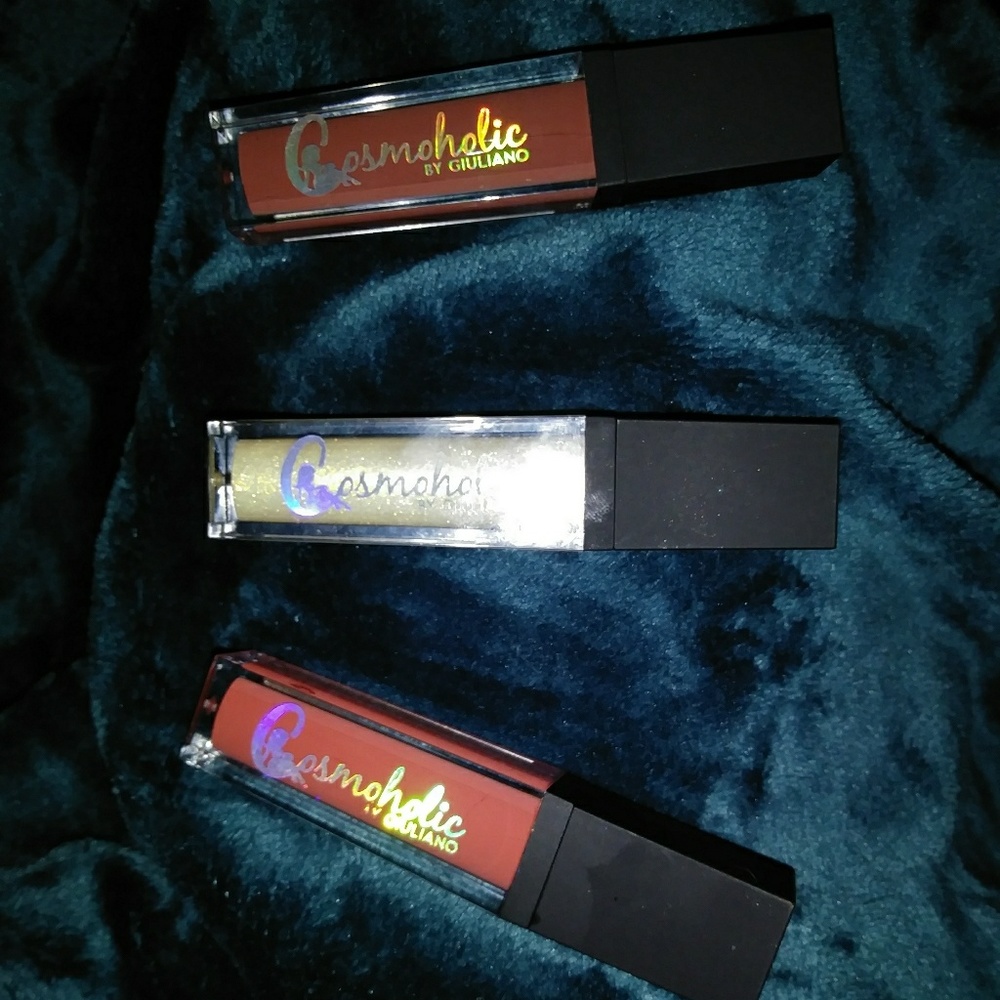 Cosmoholic Lipstick